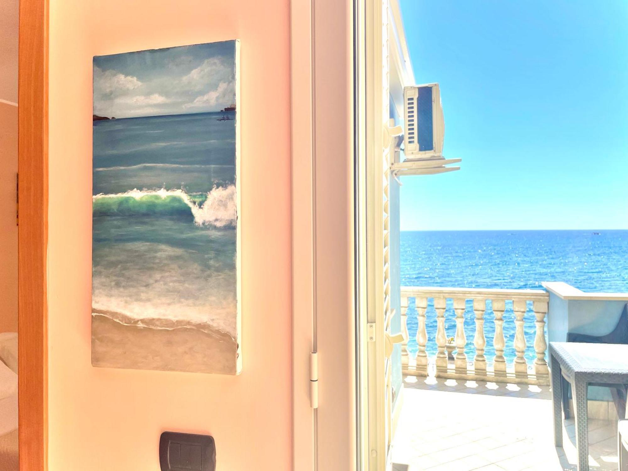 Maremare Apartments Giardini-Naxos Buitenkant foto